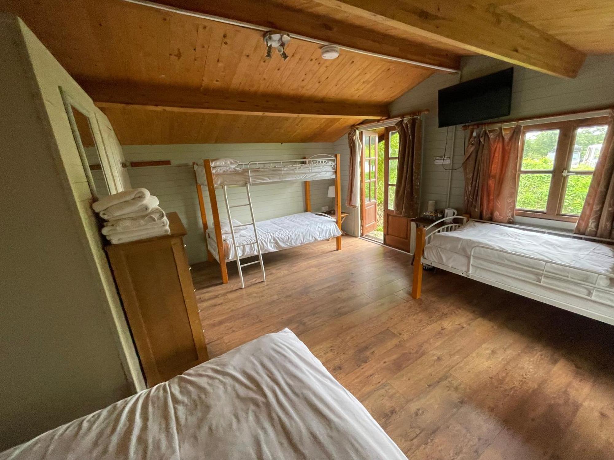 Bridge Farm Guesthouse Rooms Dundry Extérieur photo