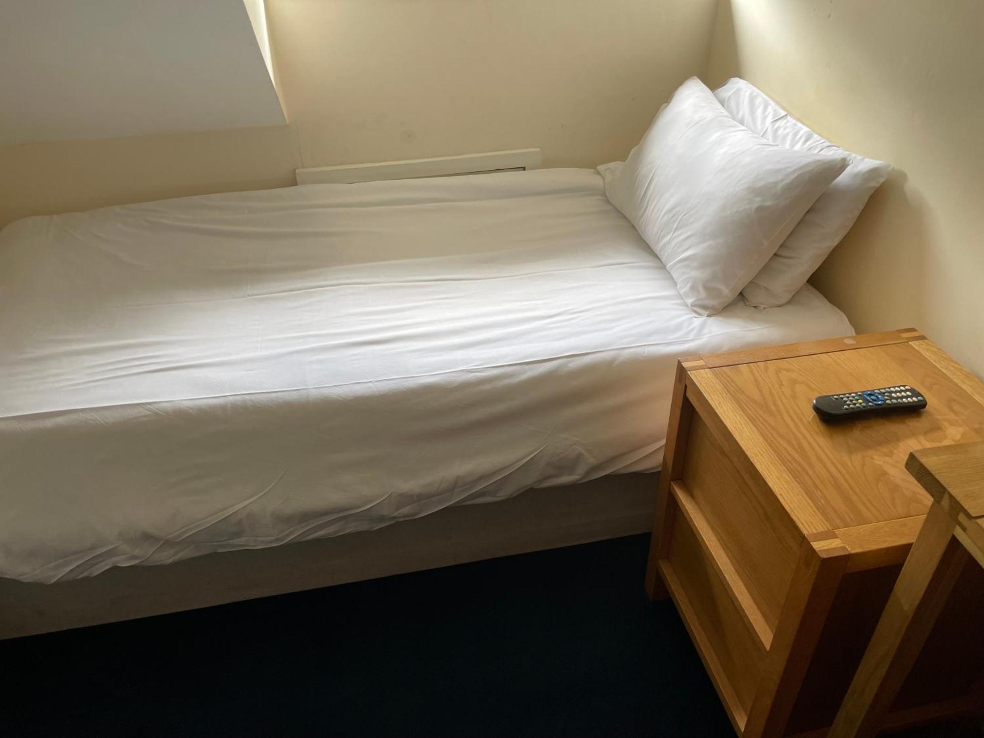 Bridge Farm Guesthouse Rooms Dundry Extérieur photo